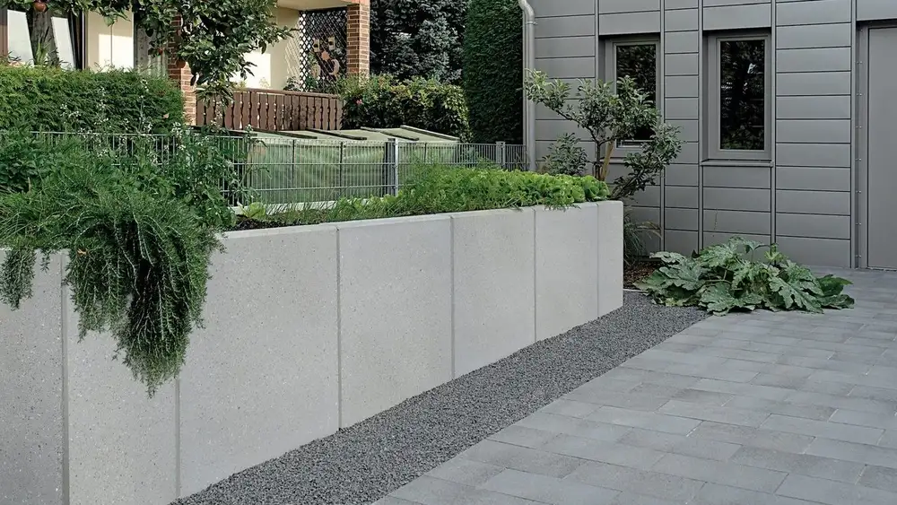 Image du produit CONTURO-MUR EN L BI-5 GRIS LISSE H.80 X L.49 SEMELLE 43 EP 11.6 SB 250 GRIS
