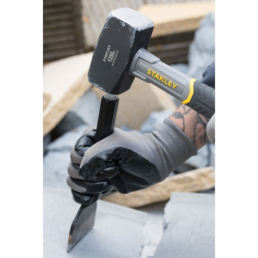 Image du produit MASSETTE MANCHE FIBRE DE VERRE ANGLES ABATTUS 1250G