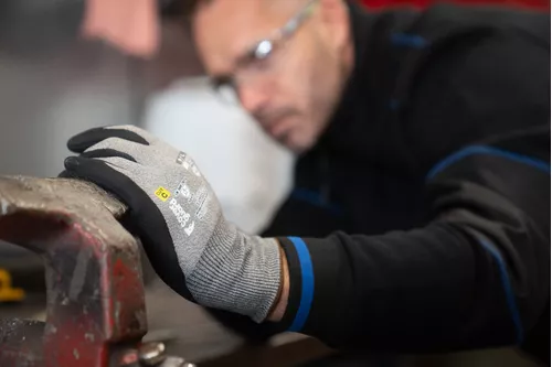 Image du produit GANTS EUROCUT N303 CUT C. 18G HPPE NANO MOUSSE NITRILE