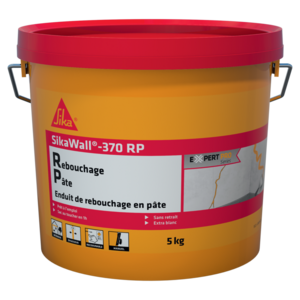 Image produit SIKAWALL 370 RP ENDUIT DE REBOUCHAGE EN PATE POUR MURS ET PLAFONDS INTERIEURS SEAU 5KG